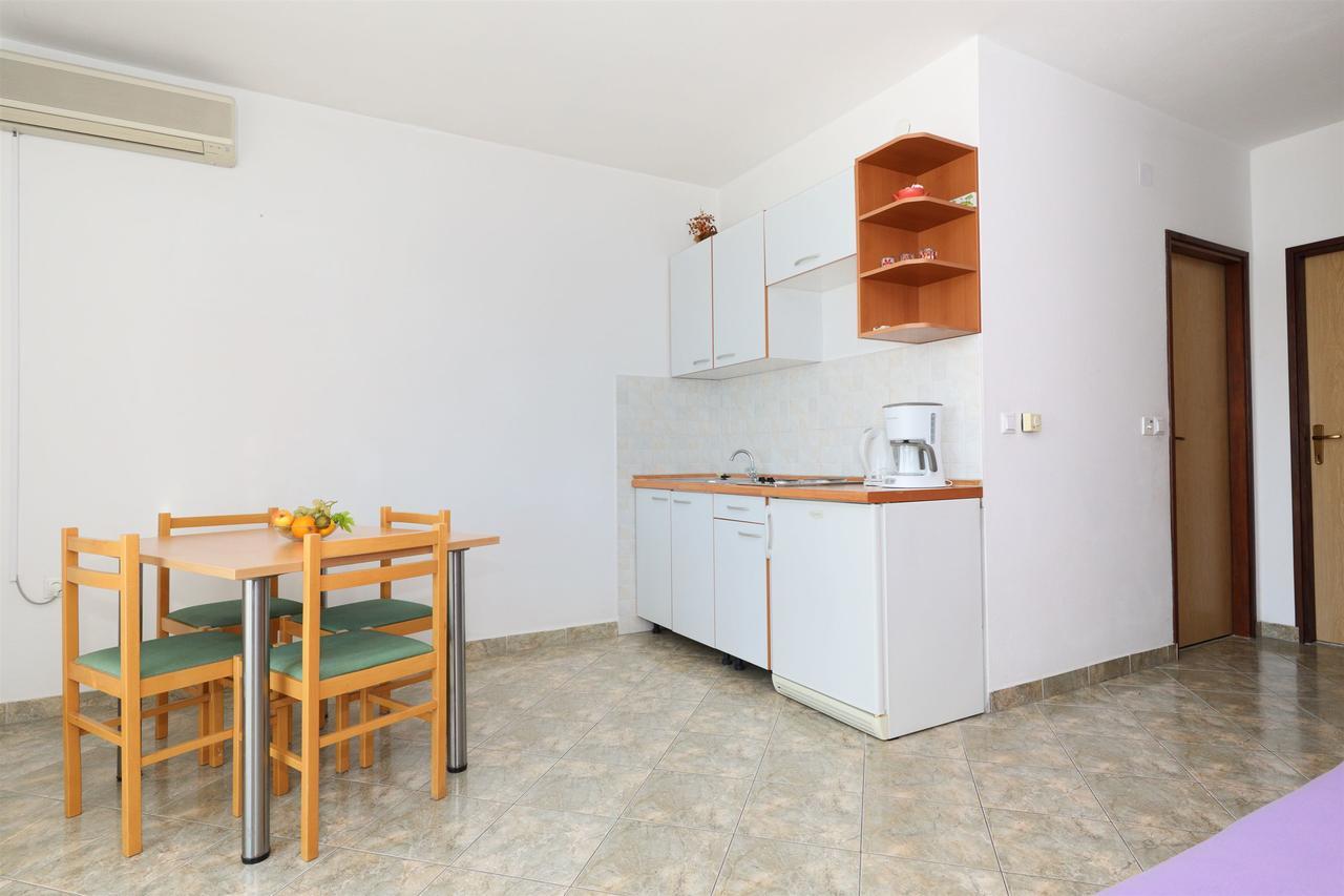 Apartments Snjezana Tisno Dış mekan fotoğraf