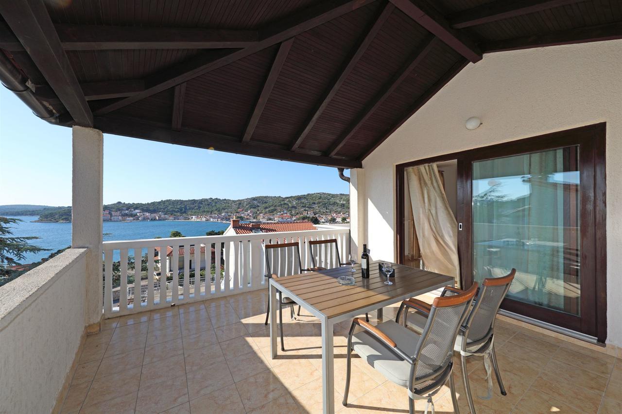 Apartments Snjezana Tisno Dış mekan fotoğraf