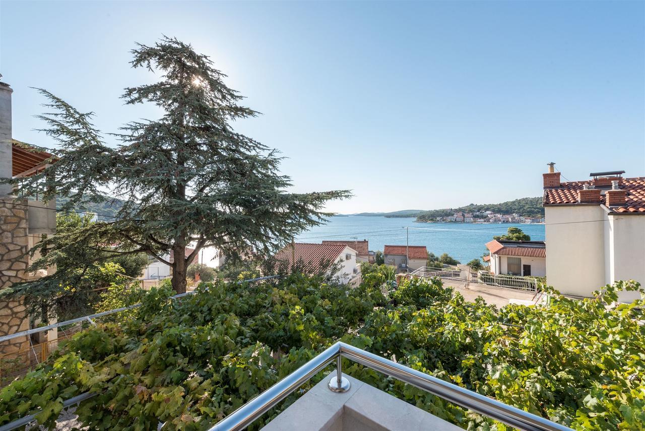 Apartments Snjezana Tisno Dış mekan fotoğraf