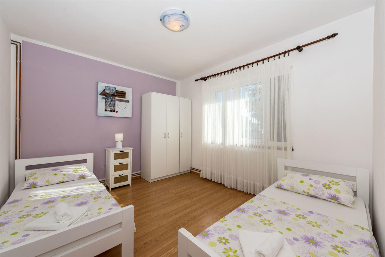 Apartments Snjezana Tisno Dış mekan fotoğraf
