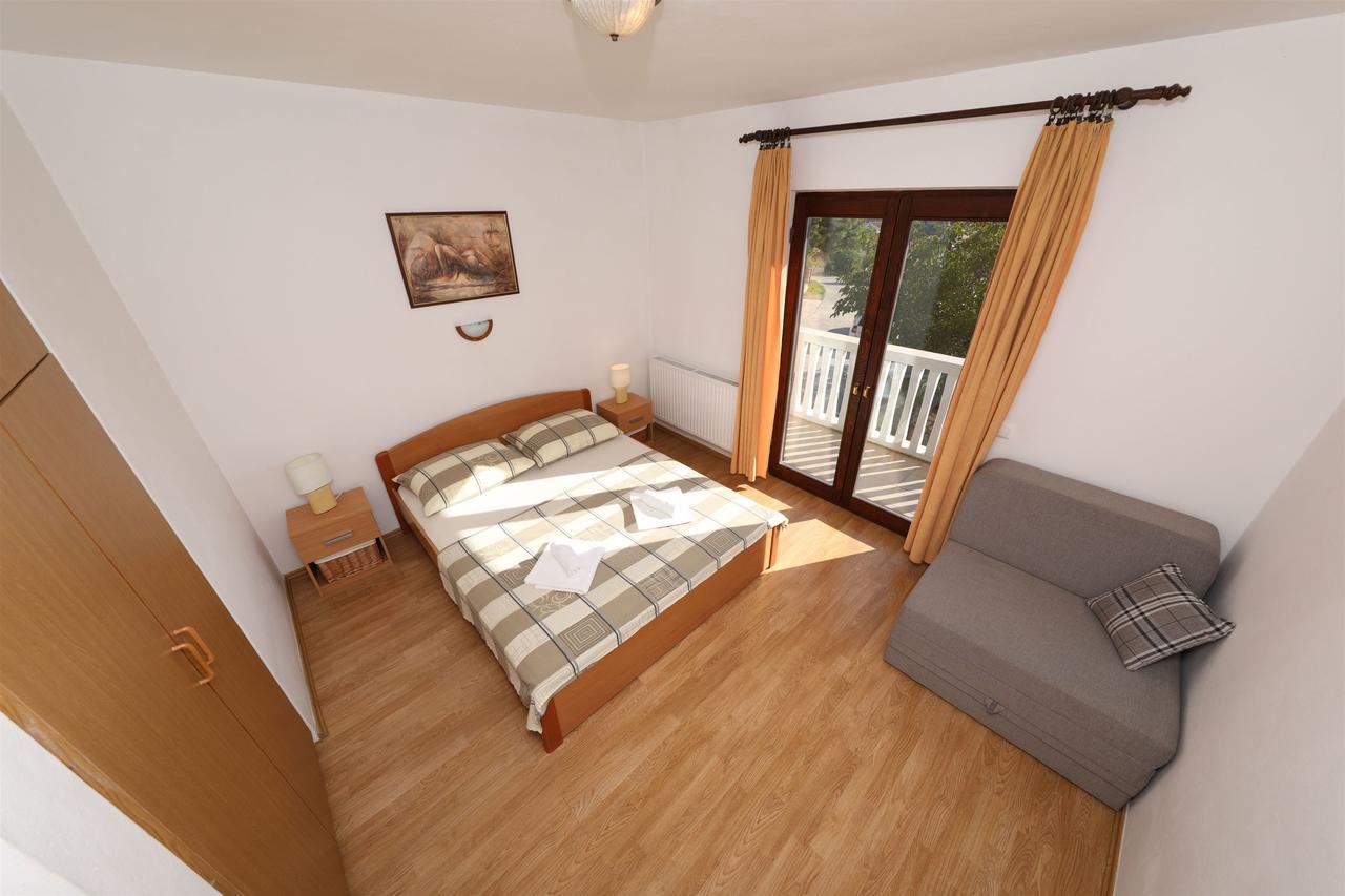 Apartments Snjezana Tisno Dış mekan fotoğraf