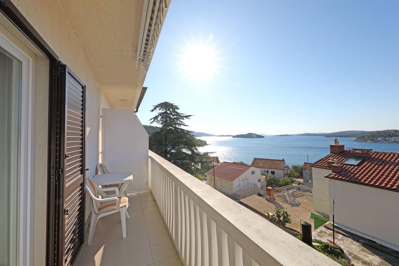 Apartments Snjezana Tisno Dış mekan fotoğraf